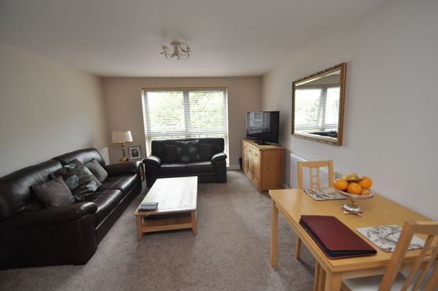  Image of 1 bedroom Flat to rent in Coombe Way Farnborough GU14 at Coombe Way  Farnborough, GU14 7FT