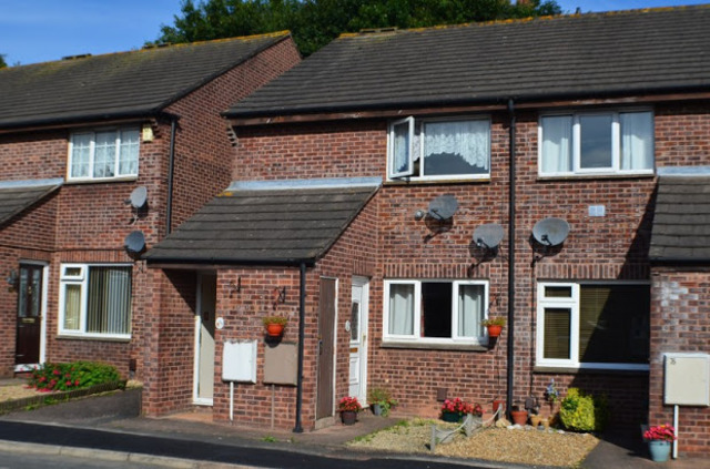  Image of 1 bedroom Property to rent in Cornmill Crescent Alphington Exeter EX2 at CORN MILL CRESCENT  EXETER, EX2 8TP