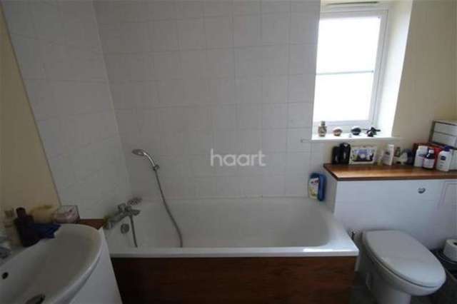  Image of 2 bedroom Flat for sale in Craigen Gardens Ilford IG3 at Craigen Gardens  Ilford, IG3 9FG