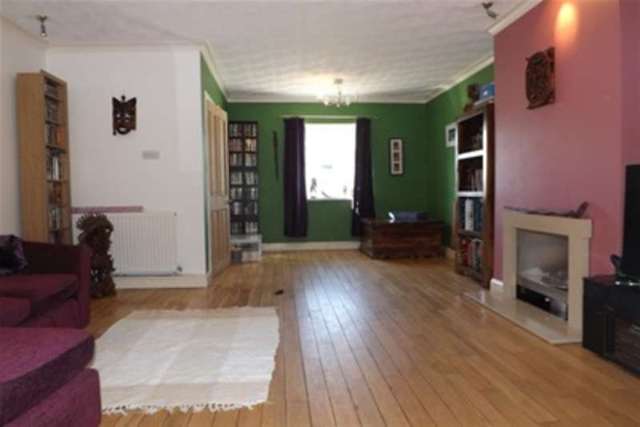  Image of 4 bedroom Detached house to rent in Cremyll Road Torpoint PL11 at Torpoint, PL11 2DX