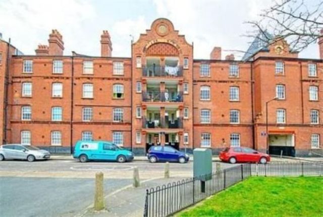  Image of 1 bedroom Apartment to rent in Cressy Houses Hannibal Road London E1 at Cressy House  London, E1 3JF