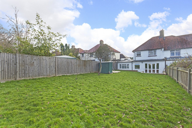  Image of 4 bedroom Terraced house for sale in Croft Road London SW16 at Croft Road Norbury London, SW16 3NG