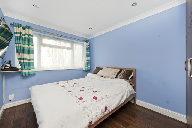  Image of 4 bedroom Terraced house for sale in Croft Road London SW16 at Croft Road Norbury London, SW16 3NG