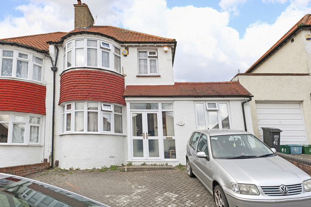  Image of 4 bedroom Terraced house for sale in Croft Road London SW16 at Croft Road Norbury London, SW16 3NG