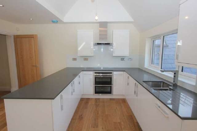  Image of 3 bedroom Flat for sale in Stonegrove Gardens Edgware HA8 at Crossan Court  Edgware, HA8 7TF