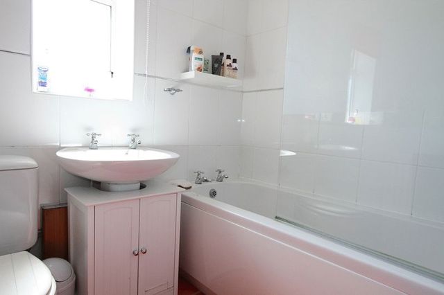  Image of 3 bedroom Semi-Detached house to rent in Croughton Road Stoak Chester CH2 at Croughton Road Stoak Chester, CH2 4HQ