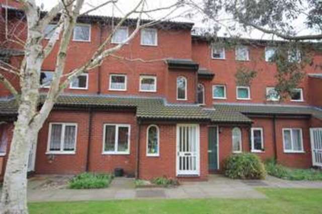  Image of 2 bedroom Flat for sale in Deans Gate Close London SE23 at Deans Gate Close Forest HIll London, SE23 2XX
