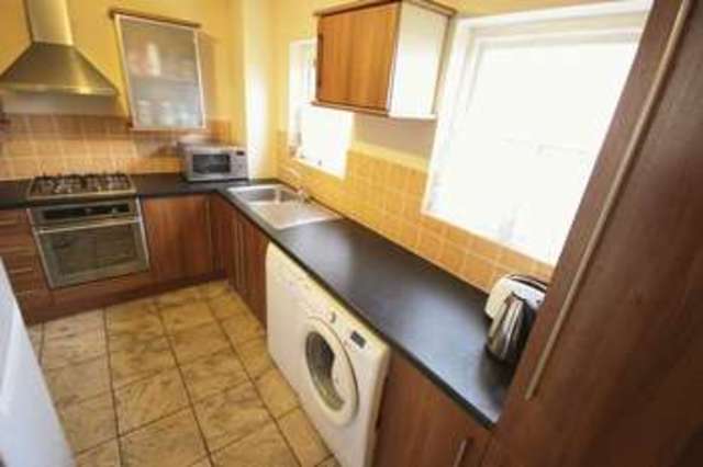  Image of 2 bedroom Flat for sale in Deans Gate Close London SE23 at Deans Gate Close Forest HIll London, SE23 2XX