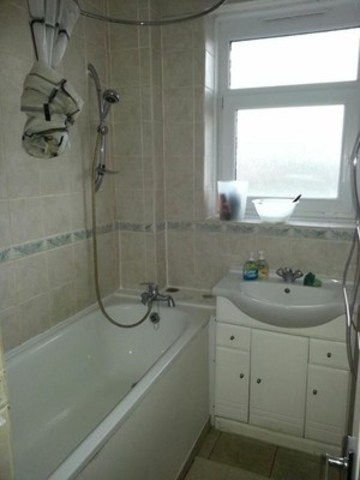 Image of 3 bedroom Flat to rent in Devas Street London E3 at DEVAS STREET  BOW, E3 3LS