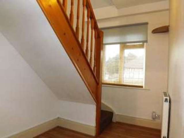  Image of 1 bedroom Flat for sale in Downlands Avenue Broadwater Worthing BN14 at Downlands Avenue  Worthing, BN14 9HE