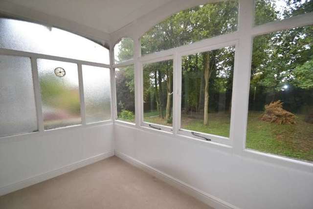  Image of 2 bedroom Apartment to rent in Downs Avenue Epsom KT18 at Downs Avenue  Epsom, KT18 5HL