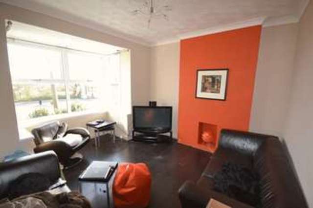  Image of 3 bedroom Semi-Detached house to rent in Drefach Llanelli SA14 at Drefach Llanelli, SA14 7AY