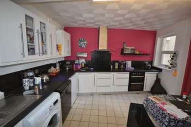  Image of 3 bedroom Semi-Detached house to rent in Drefach Llanelli SA14 at Drefach Llanelli, SA14 7AY