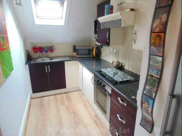  Image of 2 bedroom Flat to rent in Dudley Park Road Acocks Green Birmingham B27 at Dudley Park Road Acock`s Green Birmingham, B27 6QP