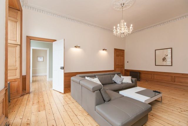  Image of 2 bedroom Flat to rent in Dundas Street Edinburgh EH3 at New Town Edinburgh Edinburgh, EH3 6RS