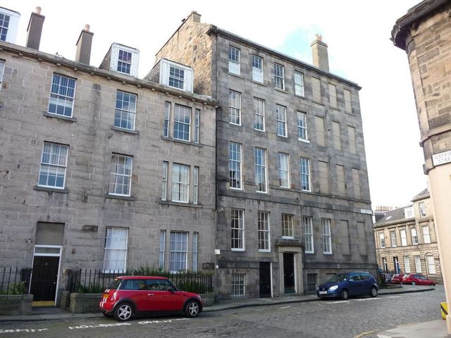  Image of 2 bedroom Flat to rent in East Broughton Place Edinburgh EH1 at Broughton Edinburgh Edinburgh, EH1 3RP