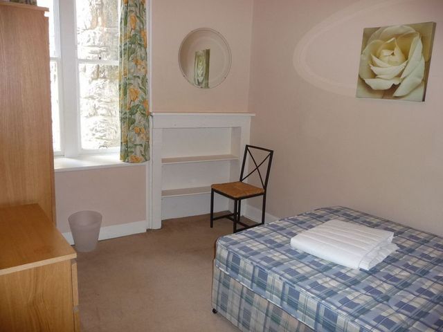  Image of 2 bedroom Flat to rent in East Broughton Place Edinburgh EH1 at Broughton Edinburgh Edinburgh, EH1 3RP