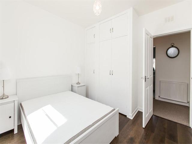  Image of 1 bedroom Flat to rent in East Crosscauseway Edinburgh EH8 at Newington Edinburgh Edinburgh, EH8 9HD