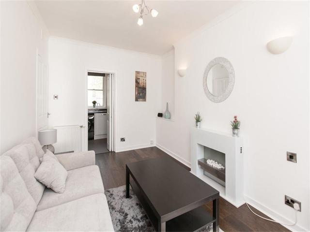  Image of 1 bedroom Flat to rent in East Crosscauseway Edinburgh EH8 at Newington Edinburgh Edinburgh, EH8 9HD