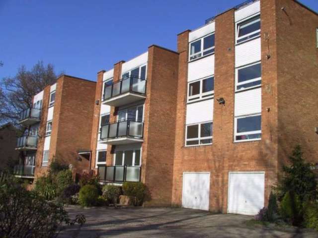  Image of 2 bedroom Flat to rent in London Road Harrow-on-the-Hill Harrow HA1 at London Road  Harrow on the Hill, HA1 3NW