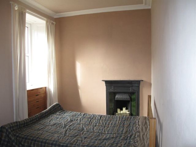  Image of 1 bedroom Flat to rent in Elgin Terrace Edinburgh EH7 at Easter Road Edinburgh Edinburgh, EH7 5PB