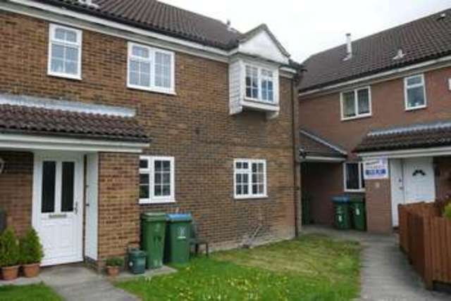 Image of 2 bedroom Terraced house for sale in Ellen Walk Aylesbury HP21 at Ellen Walk  Aylesbury, HP21 8YJ