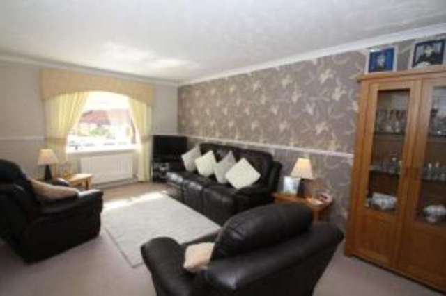  Image of 3 bedroom Bungalow for sale in Elmhurst Motherwell ML1 at Motherwell North Lanarkshire Motherwell, ML1 3RJ