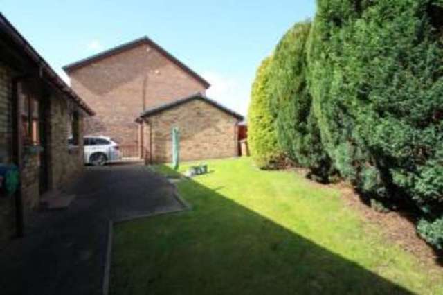  Image of 3 bedroom Bungalow for sale in Elmhurst Motherwell ML1 at Motherwell North Lanarkshire Motherwell, ML1 3RJ