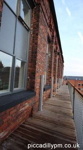  Image of 3 bedroom Apartment to rent in Empress Street Old Trafford Manchester M16 at Empress Street Old Trafford Manchester, M16 9EN