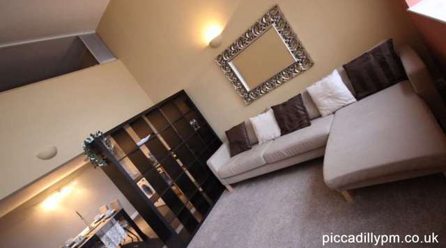  Image of 3 bedroom Apartment to rent in Empress Street Old Trafford Manchester M16 at Empress Street Old Trafford Manchester, M16 9EN