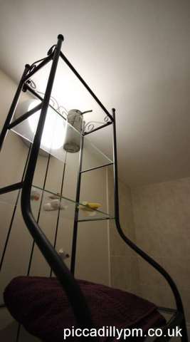  Image of 3 bedroom Apartment to rent in Empress Street Old Trafford Manchester M16 at Empress Street Old Trafford Manchester, M16 9EN