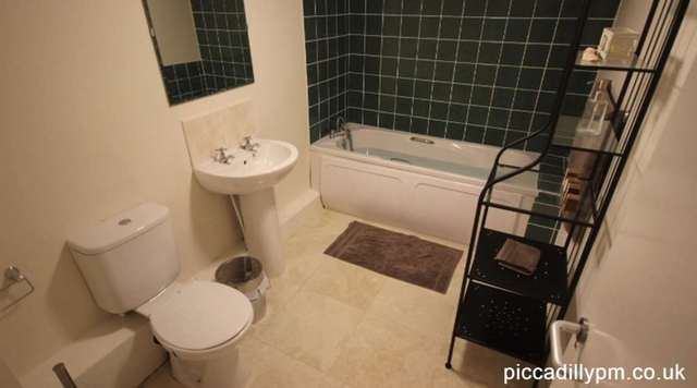  Image of 3 bedroom Apartment to rent in Empress Street Old Trafford Manchester M16 at Empress Street Old Trafford Manchester, M16 9EN