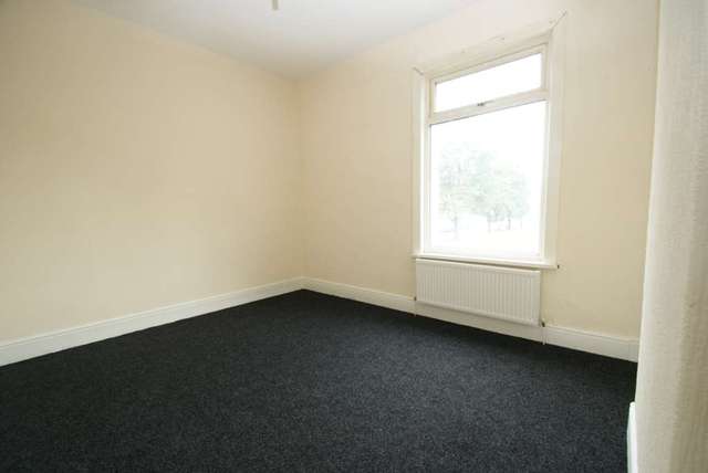  Image of 2 bedroom Terraced house to rent in Enfield Street Middlesbrough TS1 at Enfield Street Town Middlesbrough, TS1 4EH