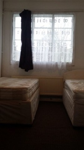  Image of 2 bedroom Flat to rent in Essex Street London E7 at ESSEX ROAD  FOREST GATE, E7 0HL
