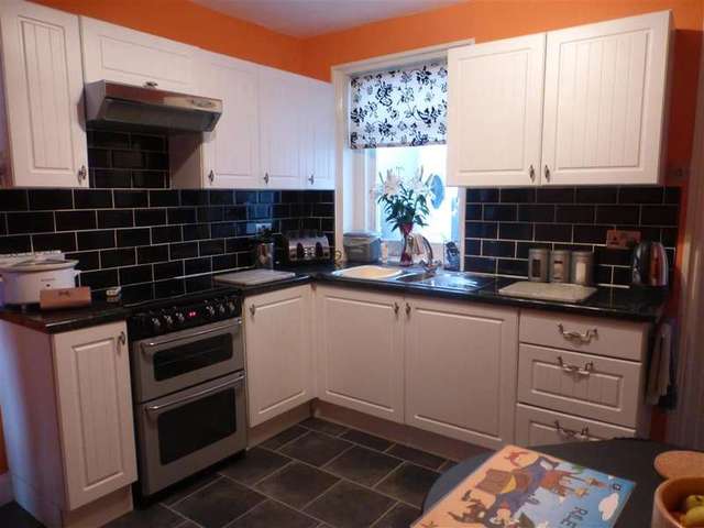  Image of 3 bedroom Terraced house for sale in Farleigh Hill Tovil Maidstone ME15 at Tovil Maidstone Maidstone, ME15 6RQ