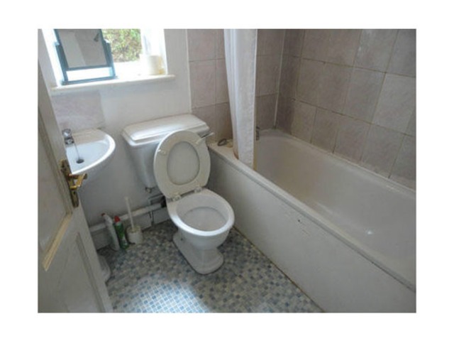  Image of 3 bedroom Flat to rent in Farleigh Road London N16 at Farleigh Road  Stoke Newington, N16 7TH