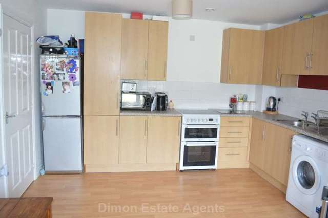  Image of 2 bedroom Flat for sale in Fawn Close Gosport PO13 at Fawn Close Rowner Gosport, PO13 8NG