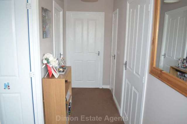 Image of 2 bedroom Flat for sale in Fawn Close Gosport PO13 at Fawn Close Rowner Gosport, PO13 8NG