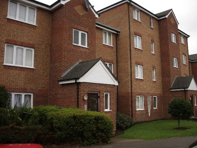  Image of 2 bedroom Flat to rent in Fenman Gardens Goodmayes Ilford IG3 at Fenman Gardens  Goodmayes, IG3 9TS