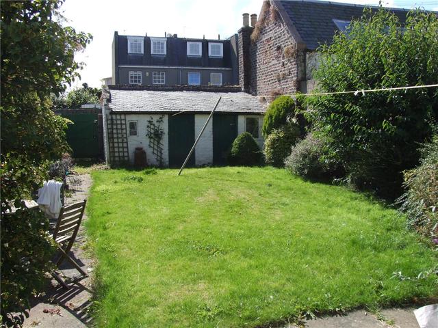  Image of 3 bedroom Flat to rent in Ferryhill Place Aberdeen AB11 at Ferryhill Aberdeen Aberdeen, AB11 7SE