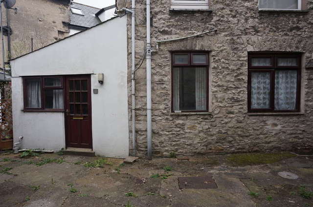  Image of 1 bedroom Flat for sale in Kirkland Kendal LA9 at Kendal Cumbria, LA9 5AF
