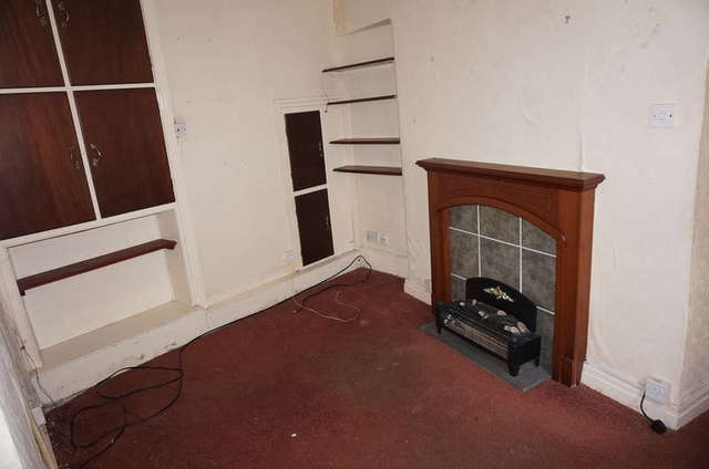  Image of 1 bedroom Flat for sale in Kirkland Kendal LA9 at Kendal Cumbria, LA9 5AF