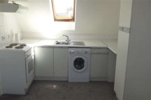  Image of 1 bedroom Flat to rent in Forest View Southampton SO14 at Southampton, SO14 2BZ