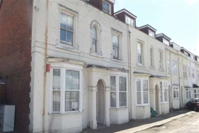  Image of 1 bedroom Flat to rent in Forest View Southampton SO14 at Southampton, SO14 2BZ