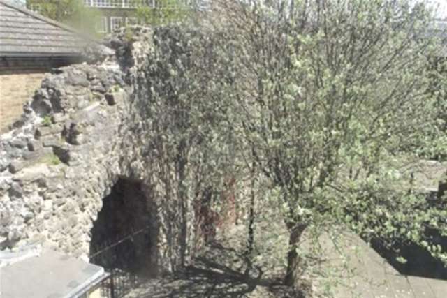  Image of 1 bedroom Flat to rent in Forest View Southampton SO14 at Southampton, SO14 2BZ