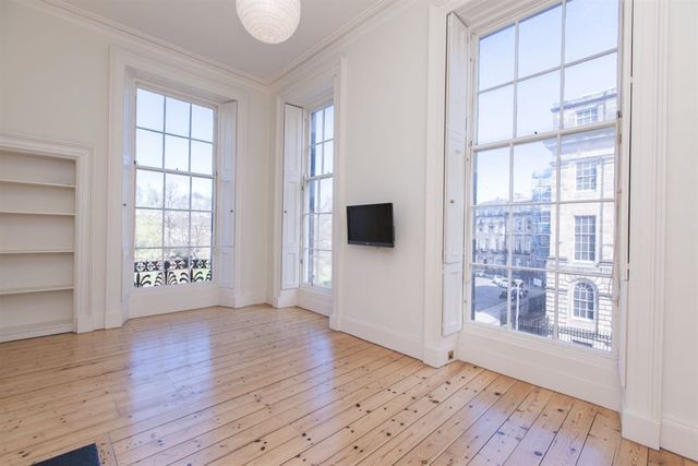  Image of 4 bedroom Flat to rent in Forres Street Edinburgh EH3 at New Town Edinburgh Edinburgh, EH3 6BJ