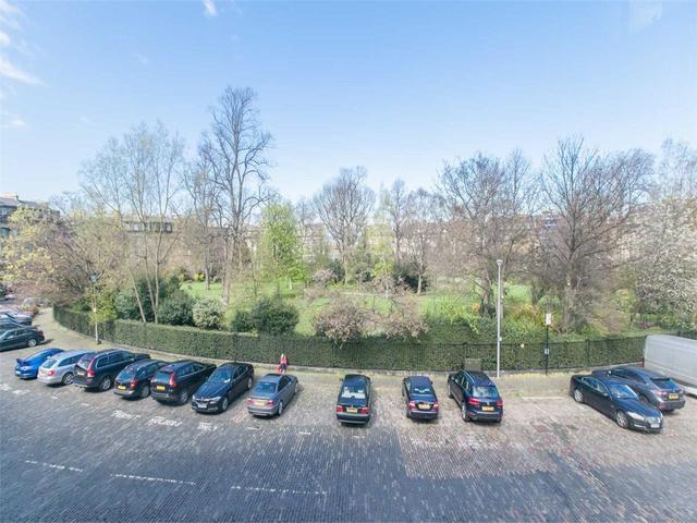  Image of 4 bedroom Flat to rent in Forres Street Edinburgh EH3 at New Town Edinburgh Edinburgh, EH3 6BJ