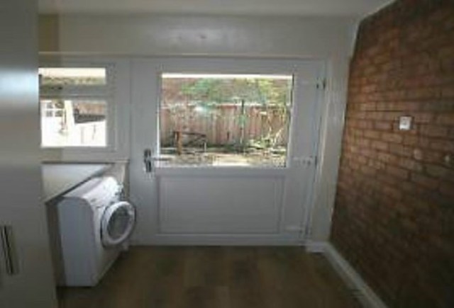  Image of 4 bedroom Maisonette to rent in Freemasons Road London E16 at FREEMASON ROAD  CANNING TOWN, E16 3NA