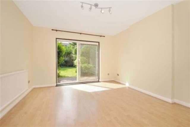  Image of 2 bedroom Detached house to rent in Frensham Bracknell RG12 at Bracknell, RG12 0TQ