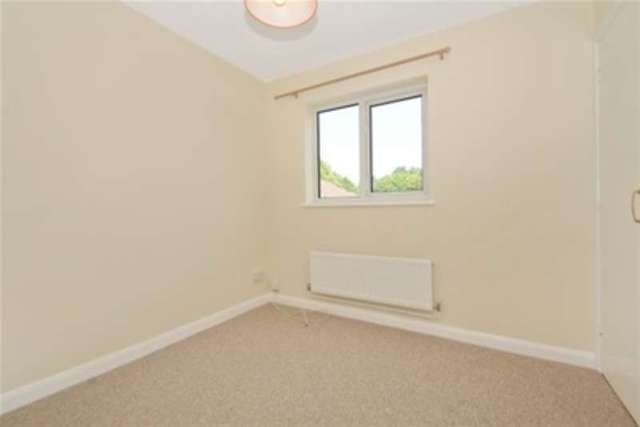  Image of 2 bedroom Detached house to rent in Frensham Bracknell RG12 at Bracknell, RG12 0TQ